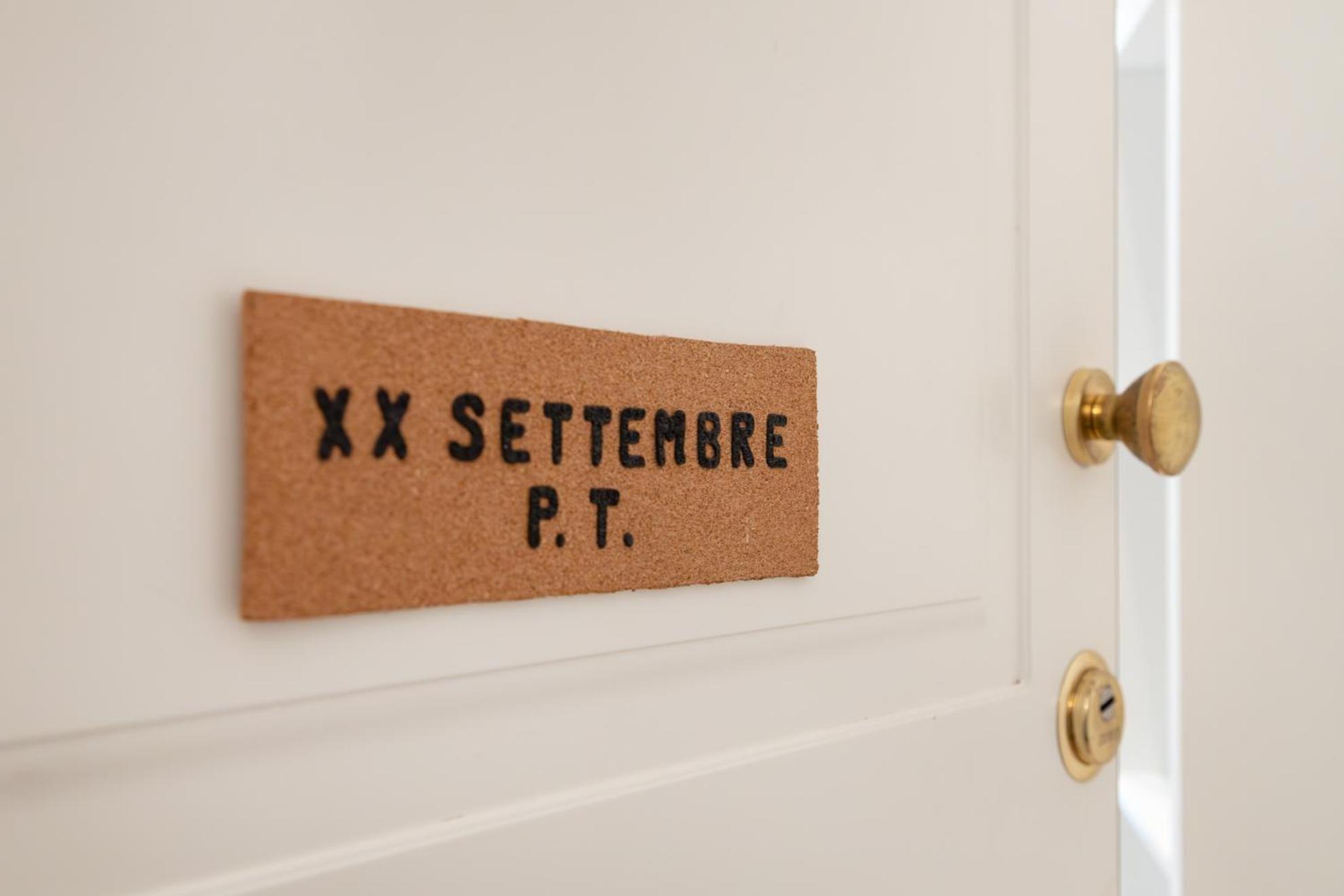 XX Settembre Apartment Trieste Luaran gambar