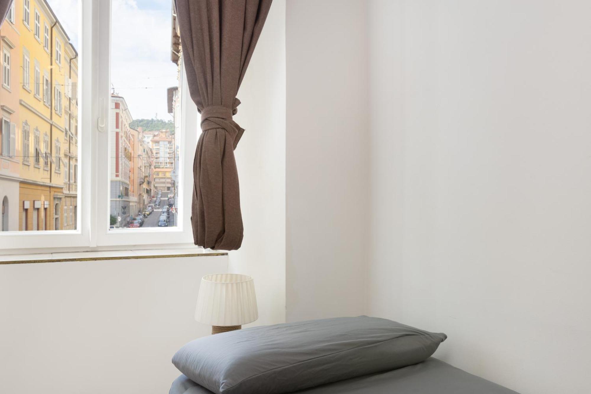 XX Settembre Apartment Trieste Luaran gambar